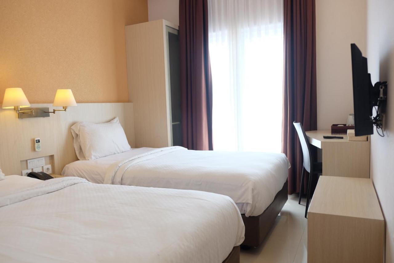 Rio City Hotel Palembang Exteriör bild