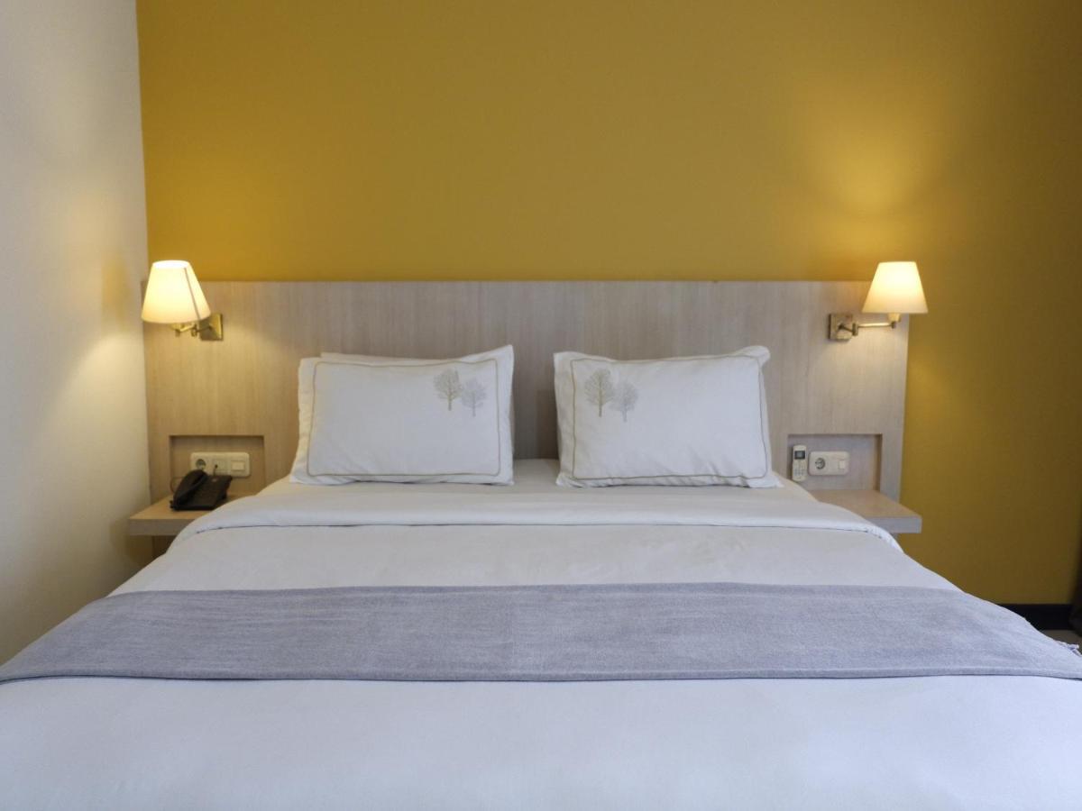 Rio City Hotel Palembang Exteriör bild
