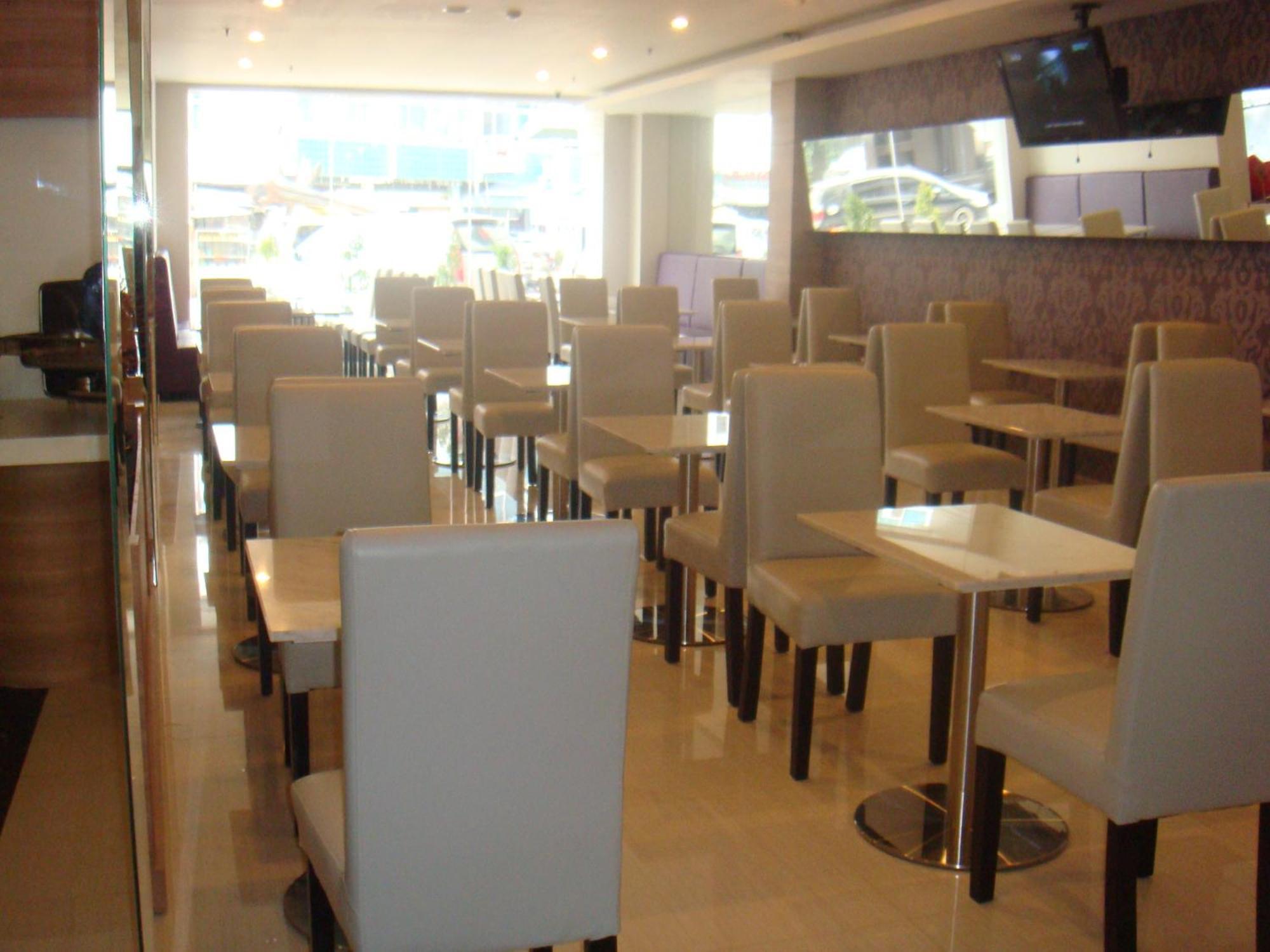 Rio City Hotel Palembang Exteriör bild
